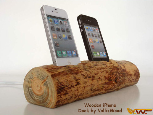 Rustic Wooden iPhone 5 Dock