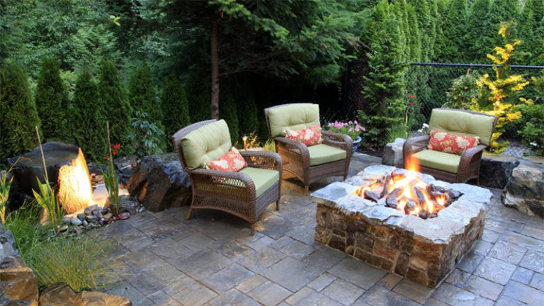 Landscaping Tips To Make Outdoor Living Space Functional - Dot Com Women